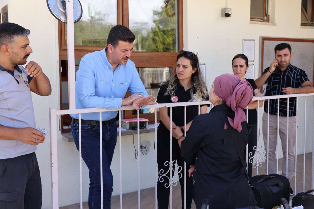 Başkan Aktürk’ten üniversite öğrencilerine karşılama